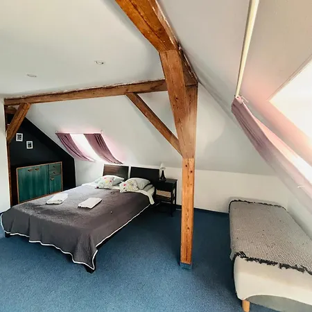 Pod Wiezami Отель типа 