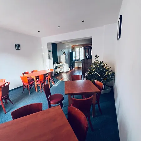 住宿加早餐酒店 Pod Wiezami 卡尔帕奇